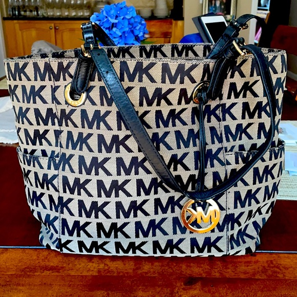 Michael Kors Tote Large